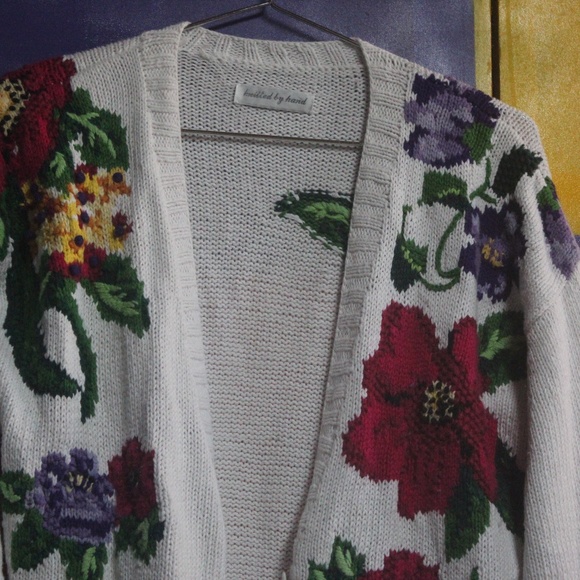 Knitted Vintage Floral Cardigan - Picture 3 of 5